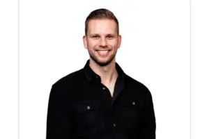 LinkedIn trainer Damian Altenburg